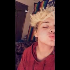 Meet your Posher, Ethan